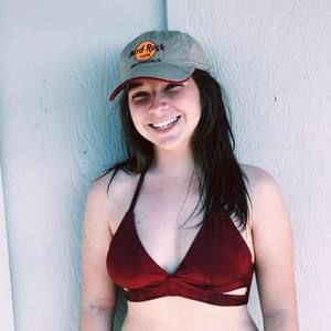 Meet your Posher, Rebecca